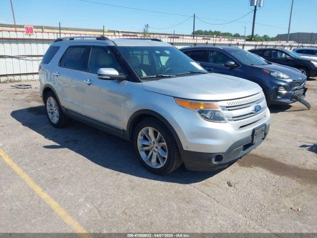  Salvage Ford Explorer