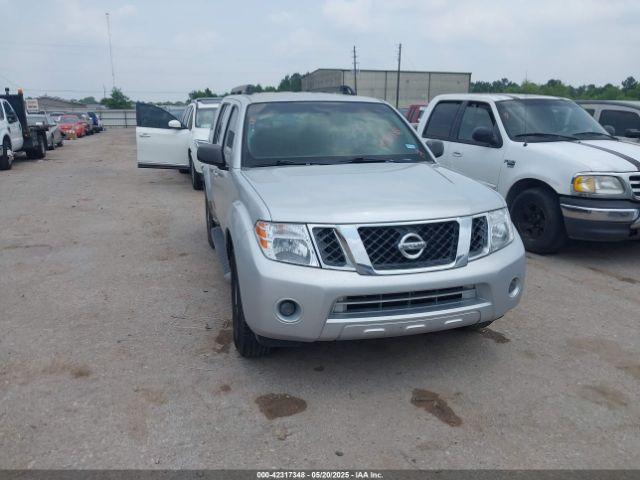  Salvage Nissan Pathfinder