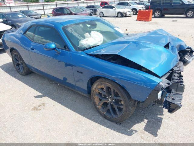  Salvage Dodge Challenger