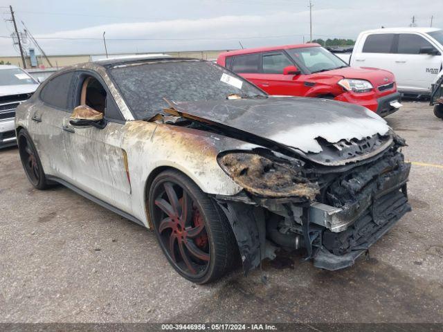  Salvage Porsche Panamera