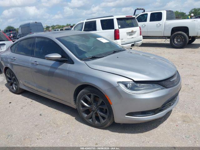 Salvage Chrysler 200