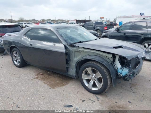  Salvage Dodge Challenger