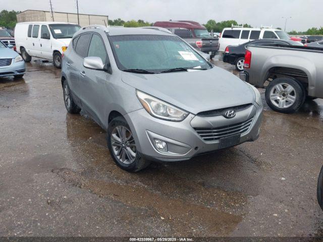  Salvage Hyundai TUCSON
