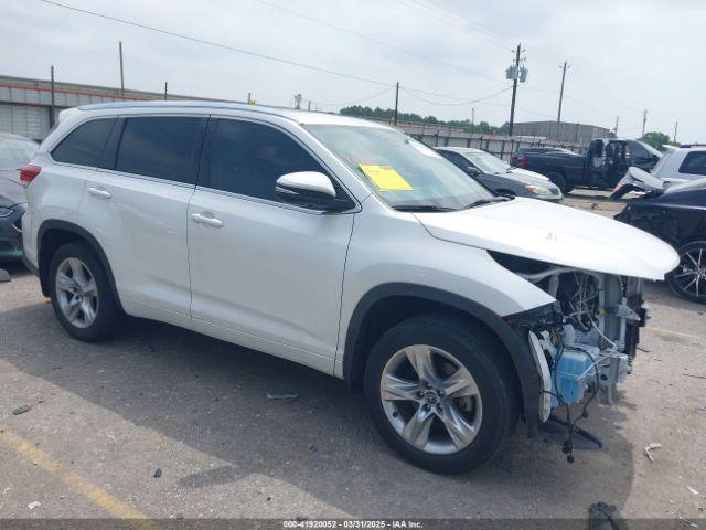  Salvage Toyota Highlander
