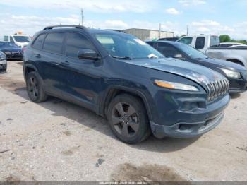  Salvage Jeep Cherokee