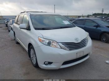  Salvage Toyota Sienna