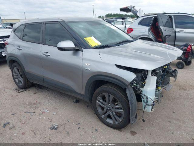  Salvage Kia Seltos