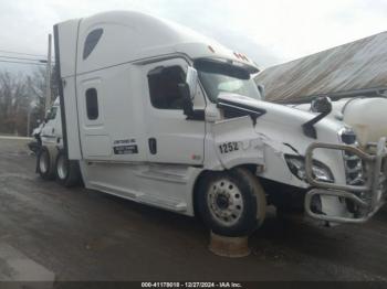  Salvage Freightliner New Cascadia 126