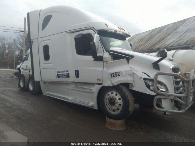  Salvage Freightliner New Cascadia 126