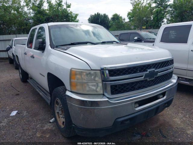  Salvage Chevrolet Silverado 2500