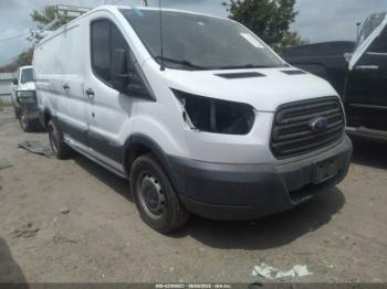  Salvage Ford Transit