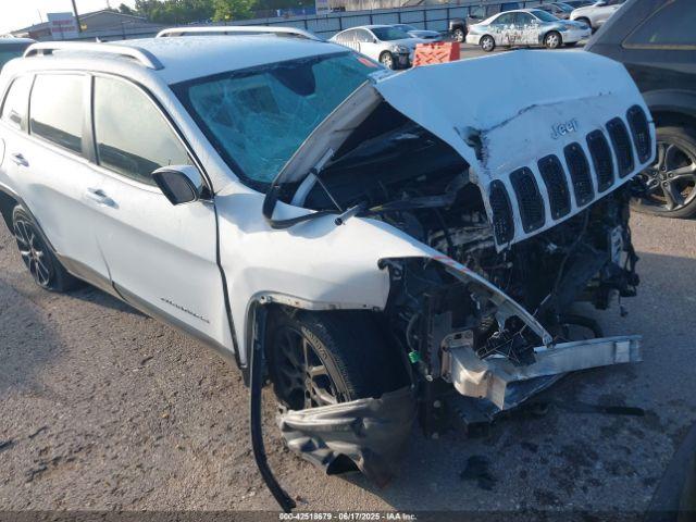 Salvage Jeep Cherokee