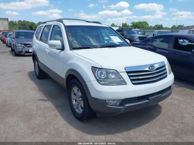  Salvage Kia Borrego