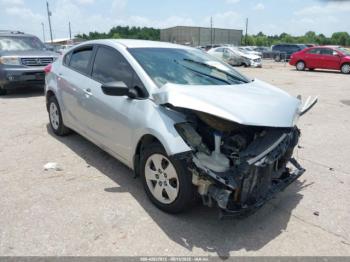  Salvage Kia Forte