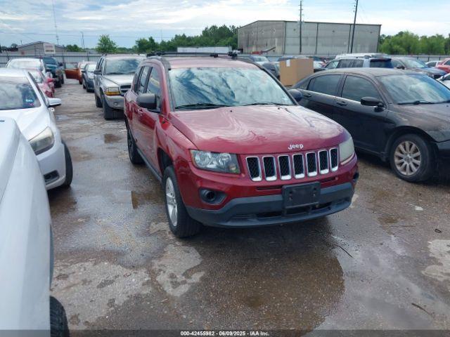  Salvage Jeep Compass
