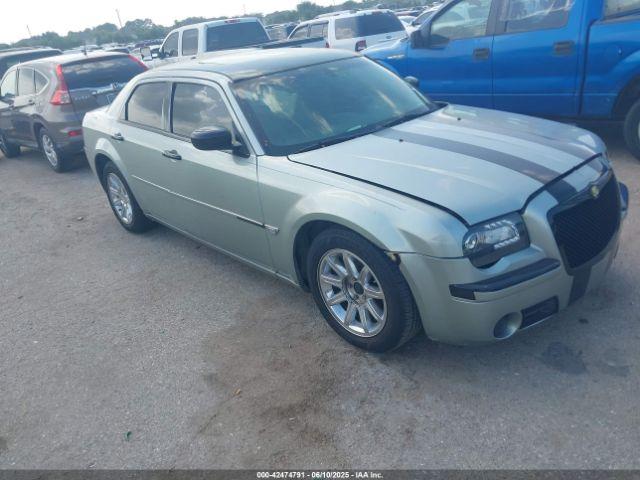  Salvage Chrysler 300c