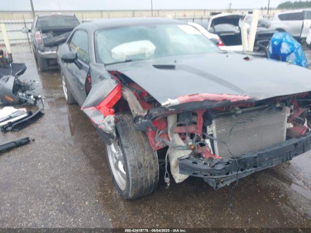  Salvage Dodge Challenger