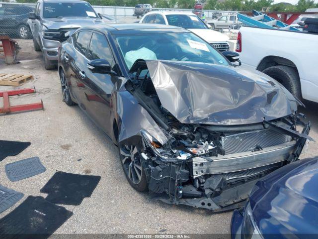  Salvage Nissan Maxima