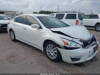  Salvage Nissan Altima