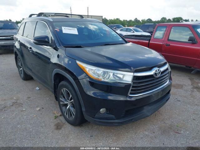  Salvage Toyota Highlander