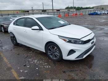  Salvage Kia Forte