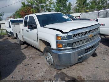  Salvage Chevrolet Silverado 2500
