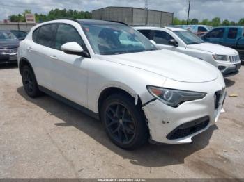  Salvage Alfa Romeo Stelvio
