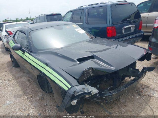  Salvage Dodge Challenger