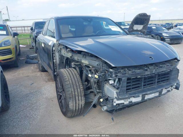  Salvage Porsche Cayenne