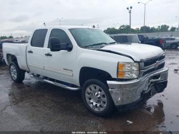  Salvage Chevrolet Silverado 2500