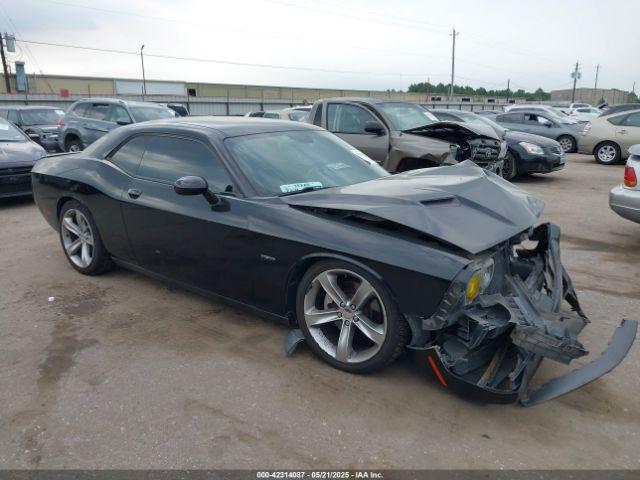  Salvage Dodge Challenger