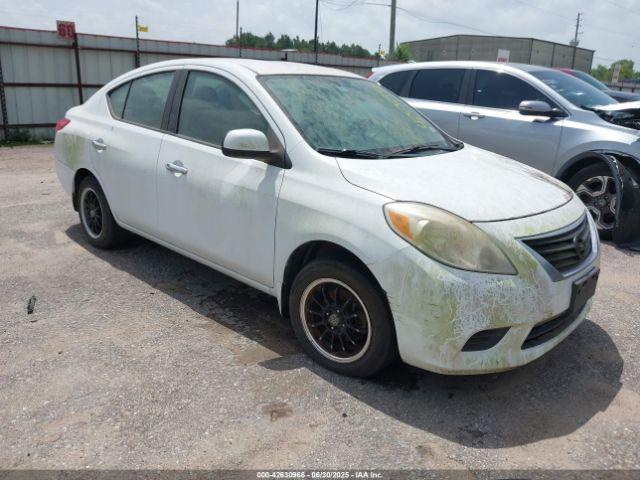  Salvage Nissan Versa