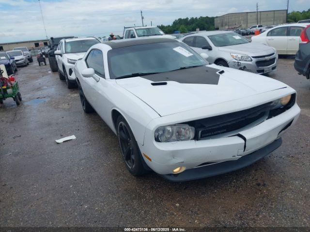 Salvage Dodge Challenger
