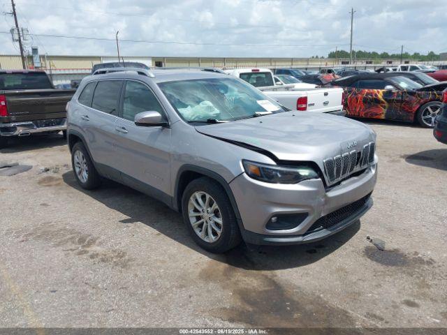  Salvage Jeep Cherokee