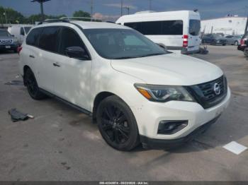  Salvage Nissan Pathfinder