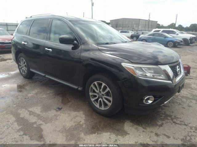  Salvage Nissan Pathfinder