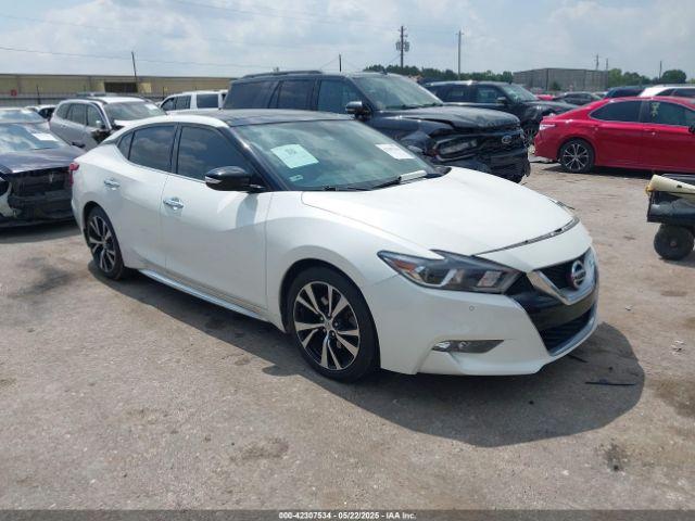  Salvage Nissan Maxima
