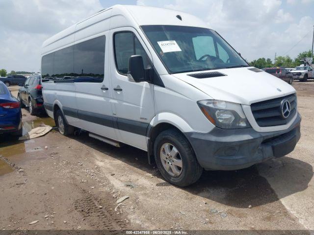  Salvage Mercedes-Benz Sprinter 2500