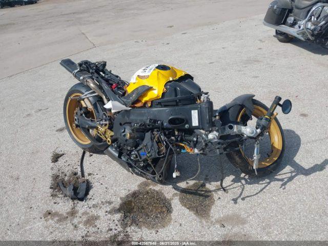  Salvage Yamaha Yzfr1