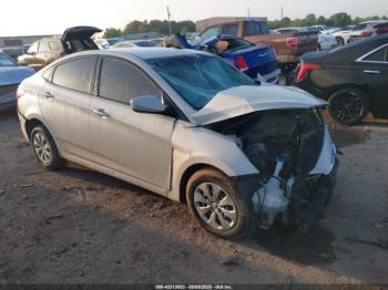  Salvage Hyundai ACCENT