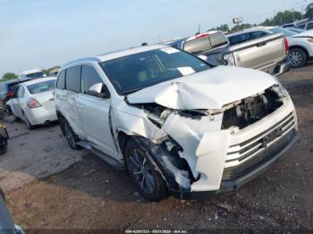  Salvage Toyota Highlander