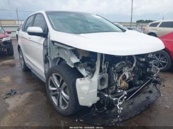  Salvage Ford Edge