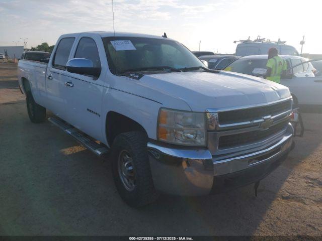  Salvage Chevrolet Silverado 2500