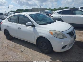  Salvage Nissan Versa