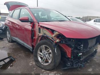  Salvage Hyundai TUCSON