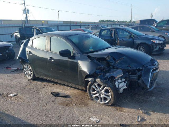  Salvage Toyota Yaris