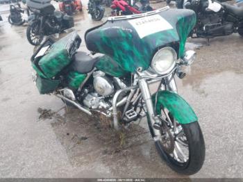  Salvage Harley-Davidson Flhr