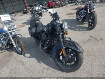  Salvage Harley-Davidson Flhcs