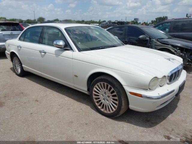  Salvage Jaguar XJ
