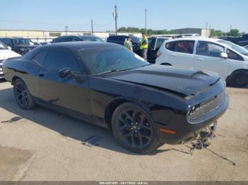  Salvage Dodge Challenger
